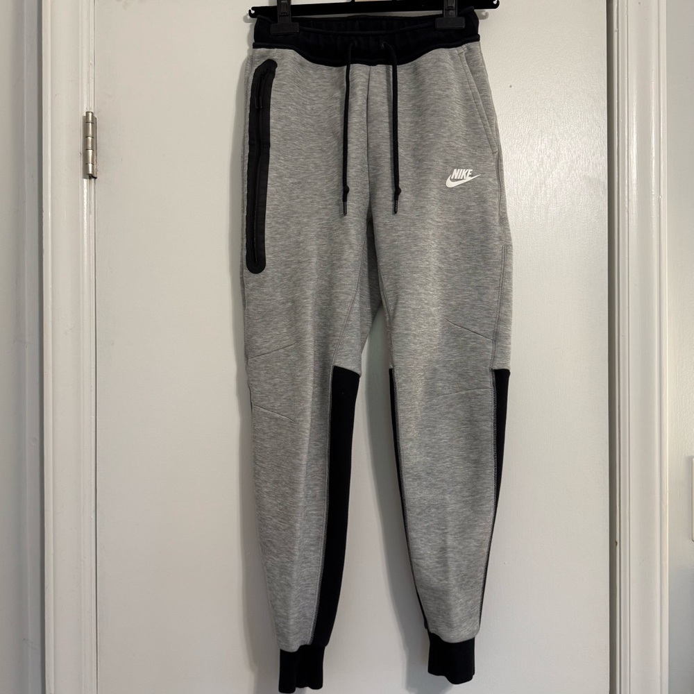 Nike Tech Youth Gray and Black Sweatpants with Tapered Fit